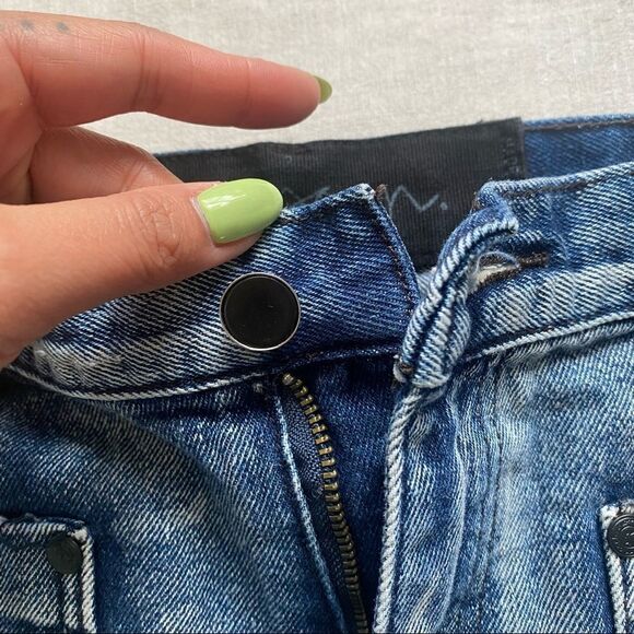 One Teaspoon Denim Shorts - Picture 4 of 8